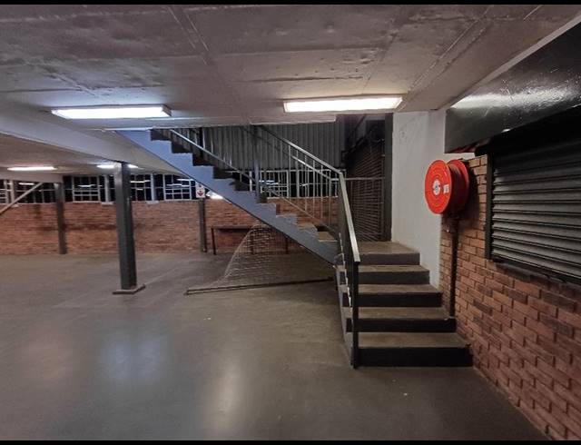 INDUSTRIAL PROPERTY TO RENT IN HENNOPSPARK